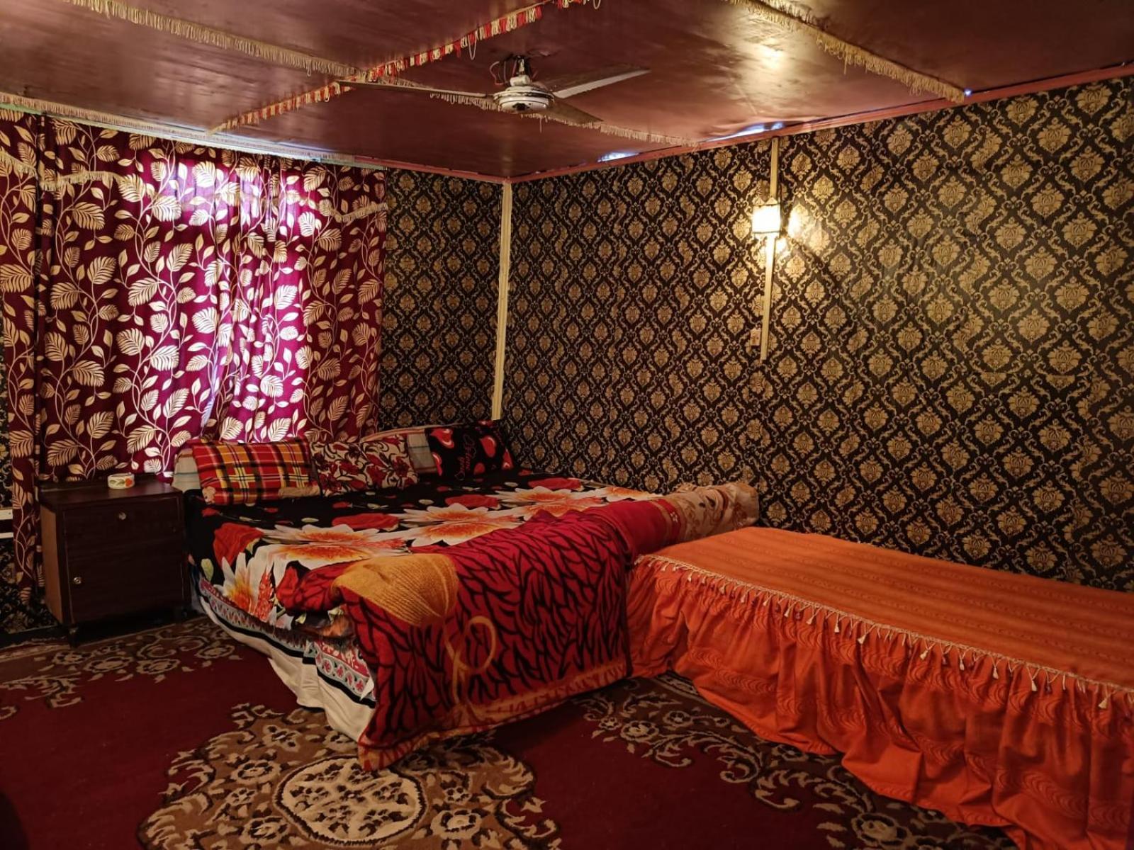 Hotel Island Srinagar  Exterior photo